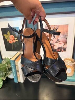 H&M Women's Black Strappy Platform Heeled Sandals faux snakeskin
